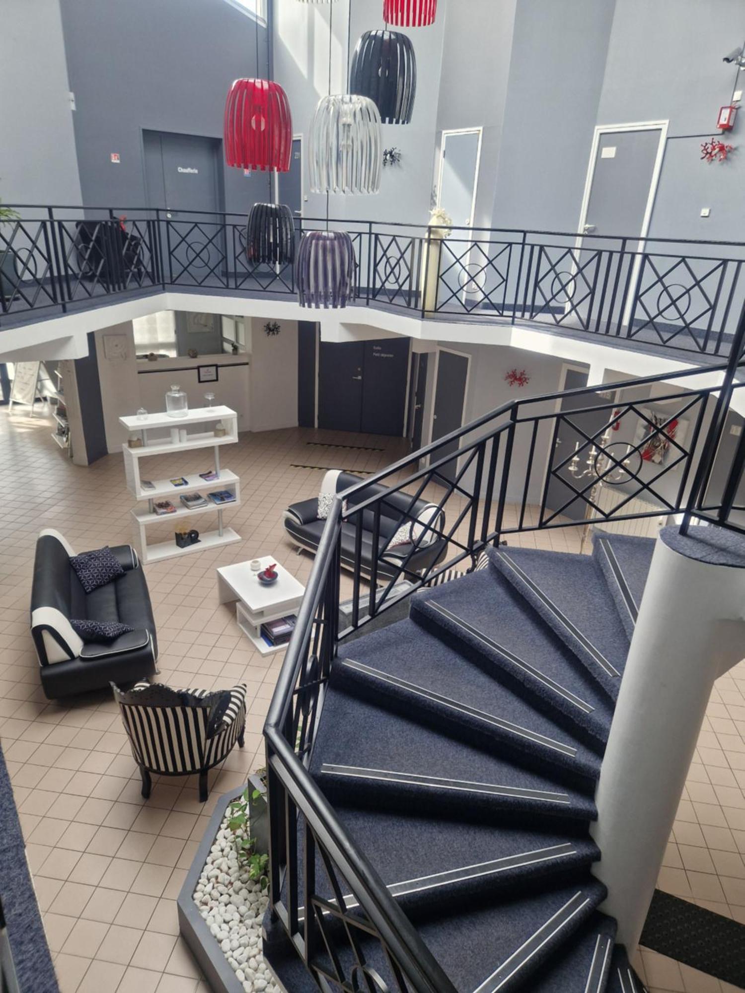 Agape Hotel Niort- Bessines Exterior photo